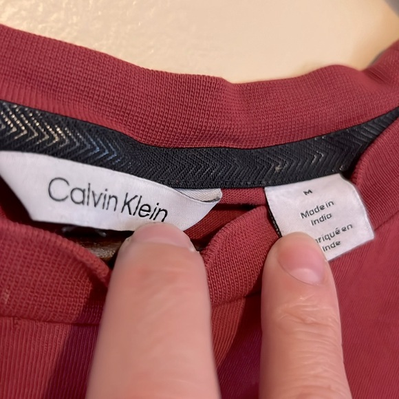 M Calvin Klein Men's Short Sleeve Solid Crew Neck T-Shirt - Picture 8 of 9